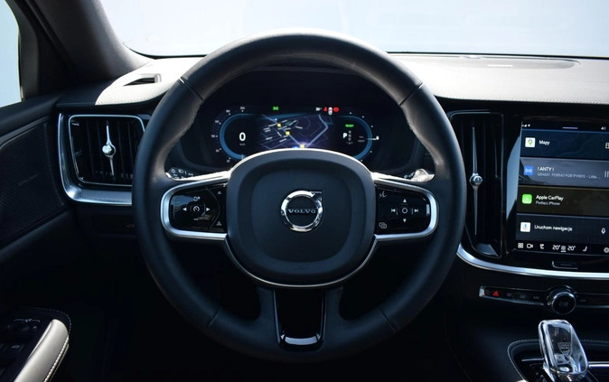 Volvo V60 cena 279900 przebieg: 30000, rok produkcji 2023 z Wrocław małe 407